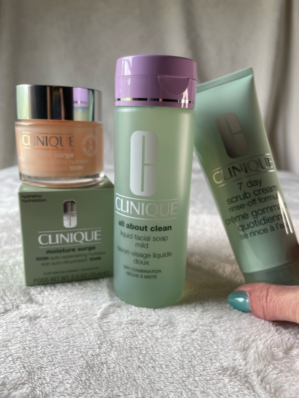 Clinique Moisture Surge 2.5 oz Trio with 2 Full Size Cleansers